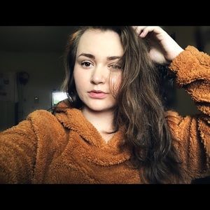 Meet your Posher, Hailey